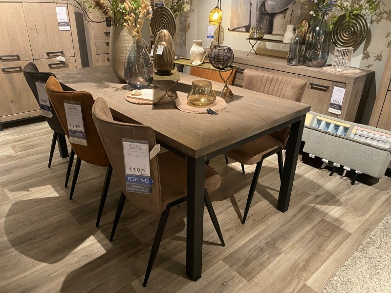 Eettafel HEVANO