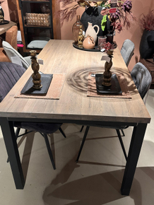 HEVANO 357.3.02.38.5 Eettafel 190 Moose