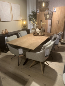 Eettafel Piastra