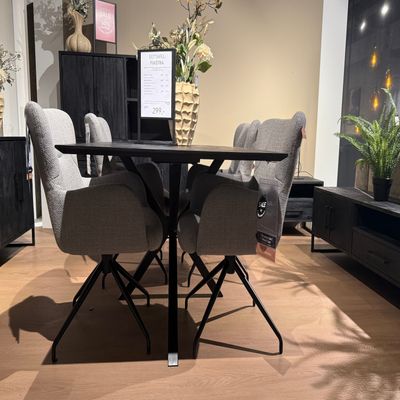 Eettafel Piastra