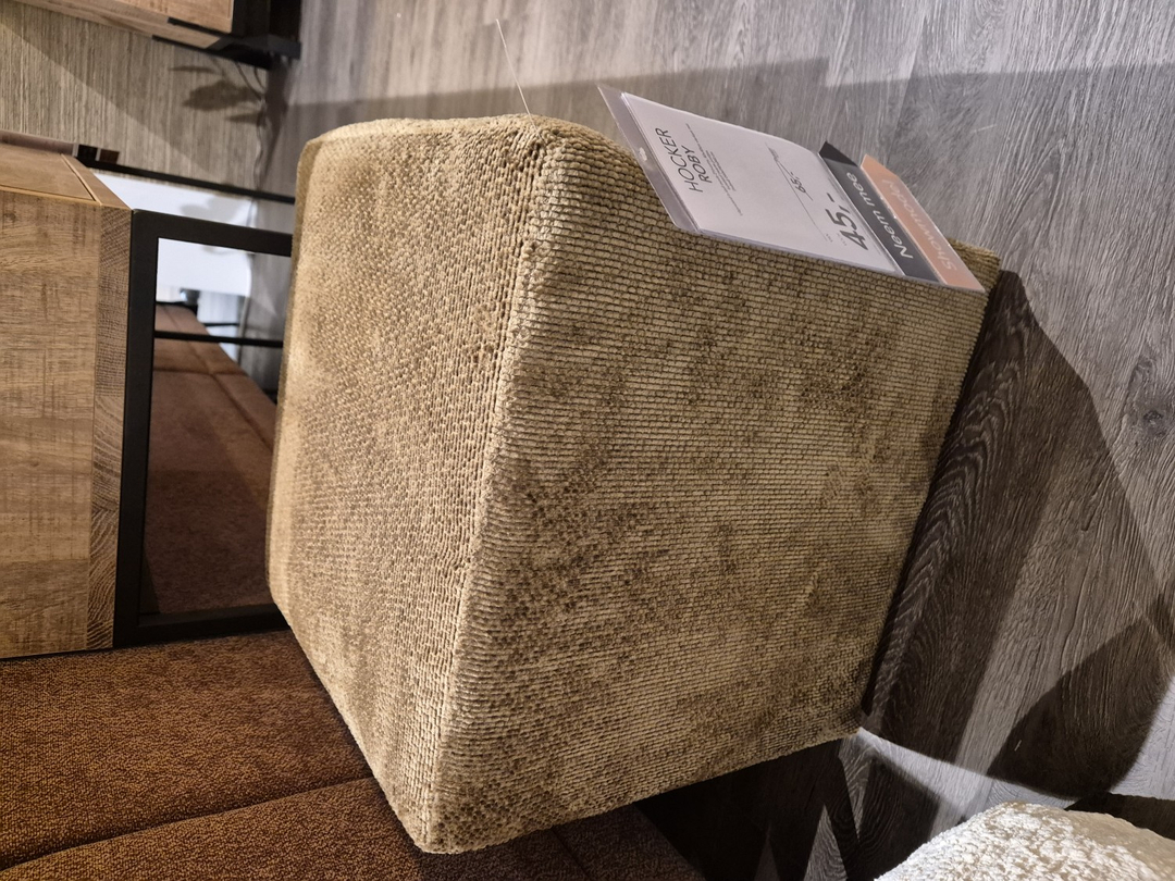 Hocker Roby