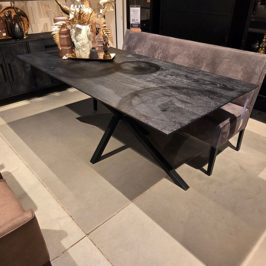 Eettafel Piastra