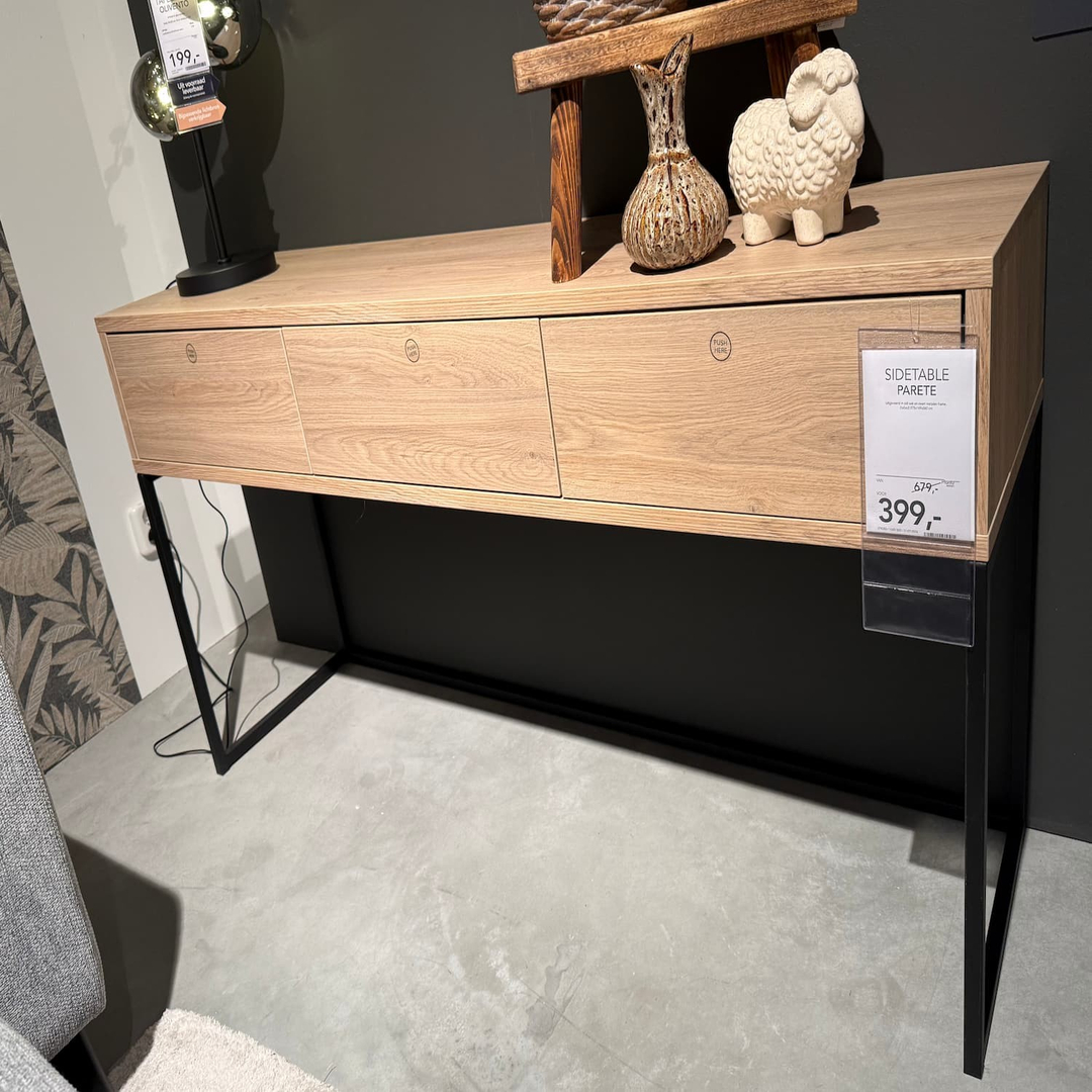 Sidetable Parete