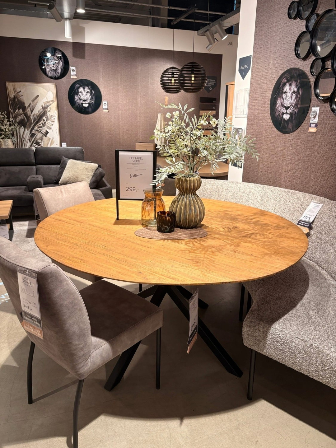 Eettafel VERTI
