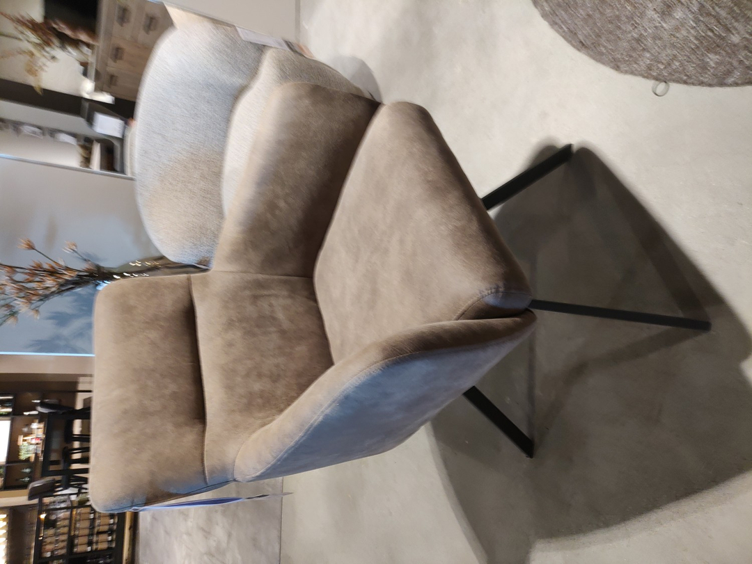 Armstoel CASSINA