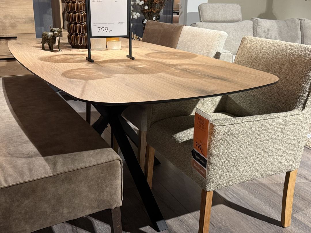 Eettafel Tesino